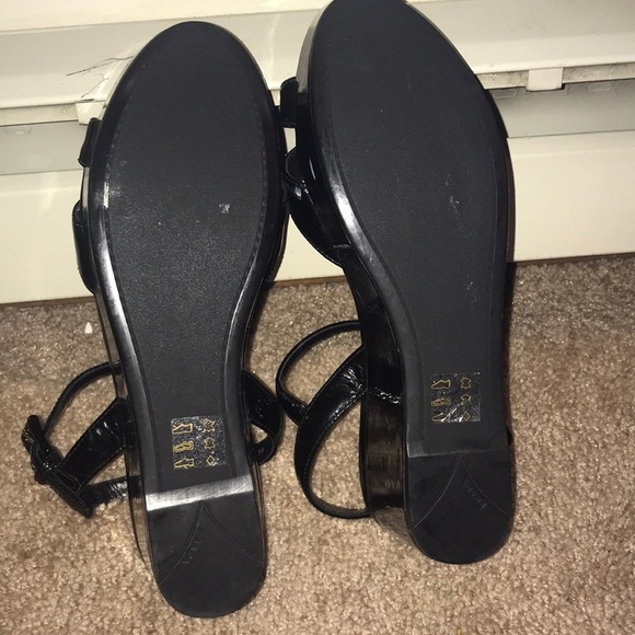 Prada patent leather wedges - Picture 6 of 8